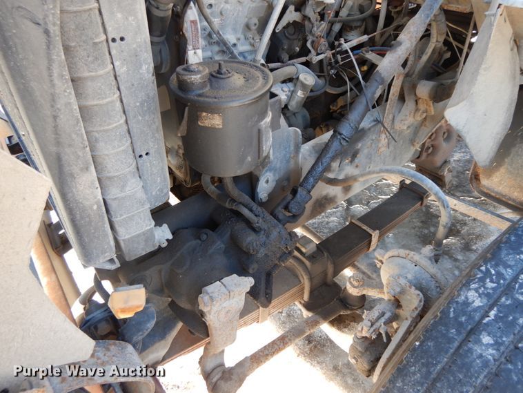 image for item DF3237 1993 Ford L8000  crane truck