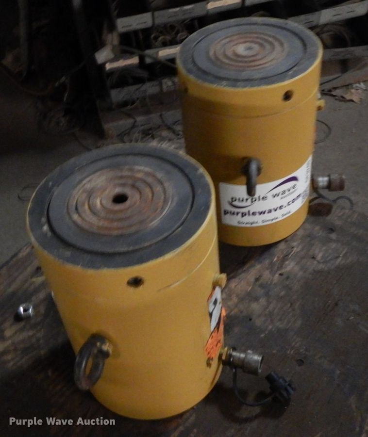 image for item DF3240 (2) Enerpac jacks