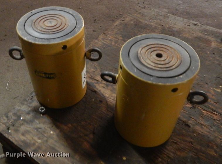 image for item DF3240 (2) Enerpac jacks