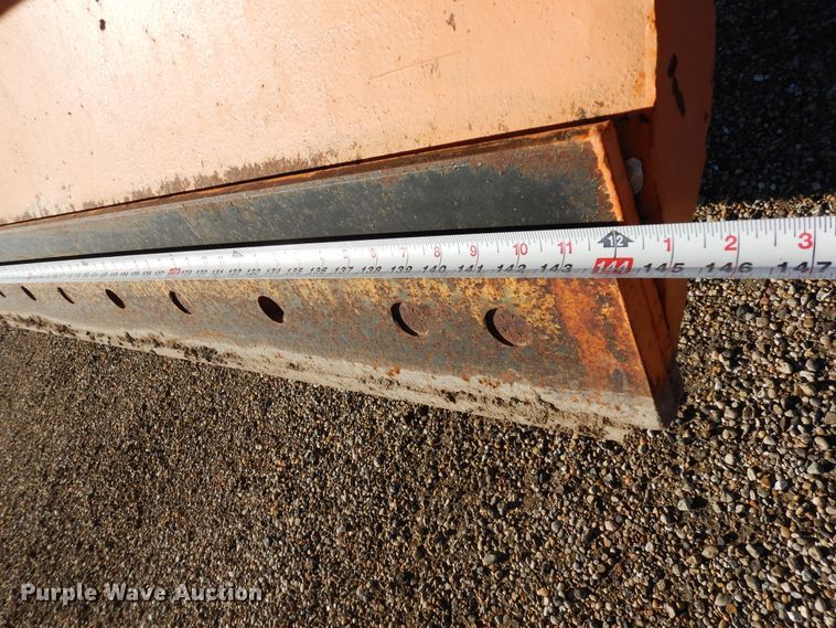 image for item DF6733 2002 International 4900  dump truck