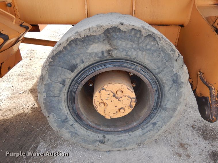 image for item DF6742 1988 Case 1188P  wheeled excavator