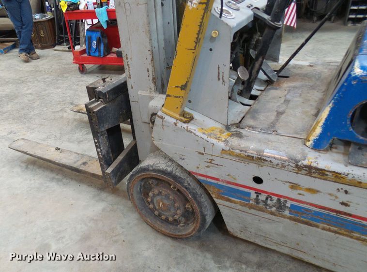 image for item DG2162 TCM FCG30N4  forklift