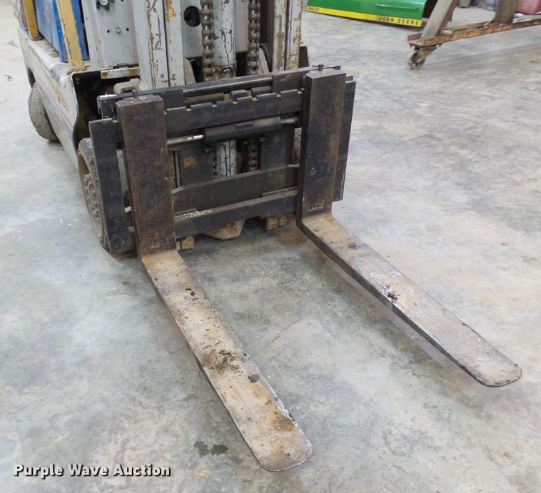 image for item DG2162 TCM FCG30N4  forklift