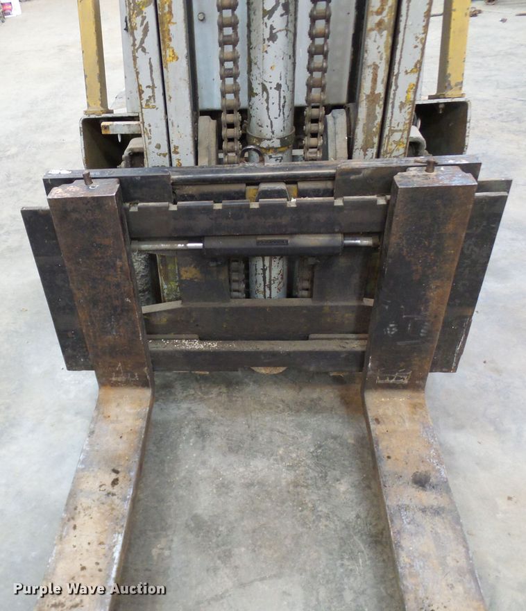 image for item DG2162 TCM FCG30N4  forklift