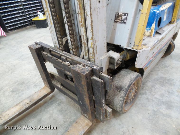 image for item DG2162 TCM FCG30N4  forklift
