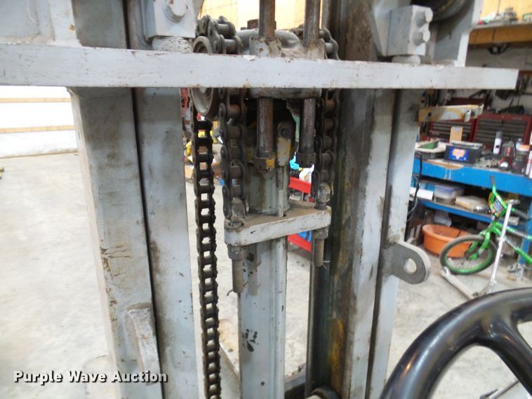 image for item DG2162 TCM FCG30N4  forklift