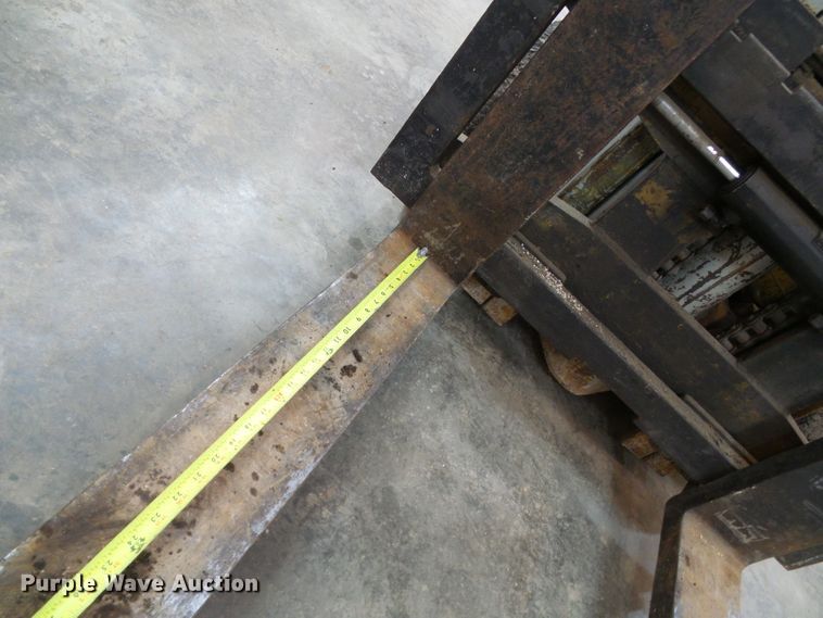 image for item DG2162 TCM FCG30N4  forklift