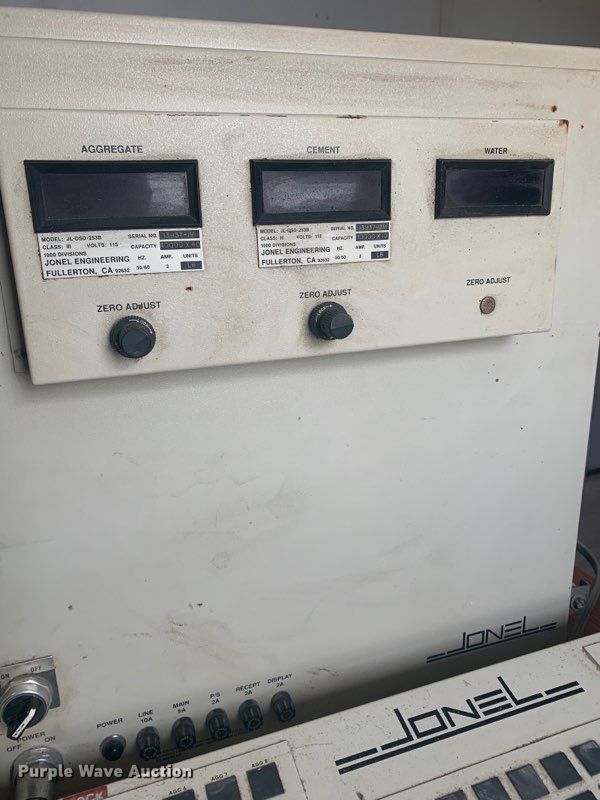 image for item DH5100 Uni-Rover 1048 concrete batch plant