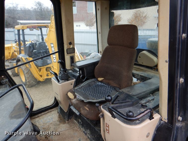 image for item DH5430 2001 Caterpillar 963C  track loader