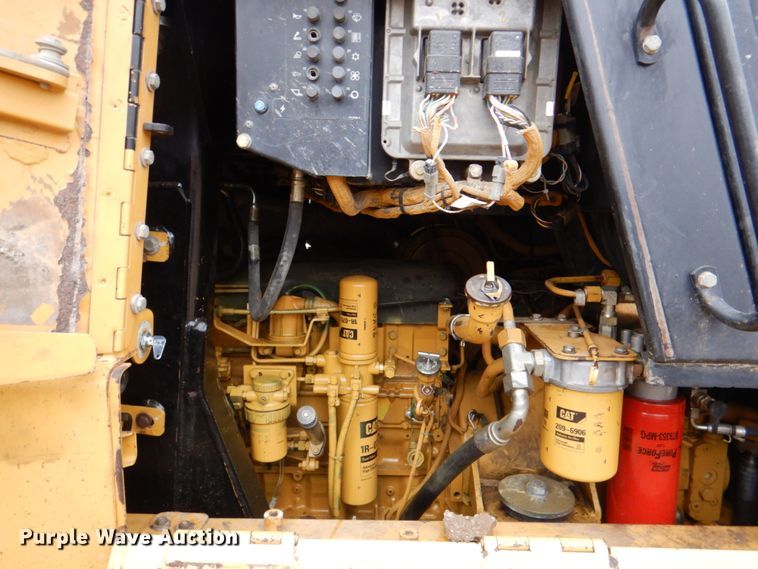 image for item DH5430 2001 Caterpillar 963C  track loader