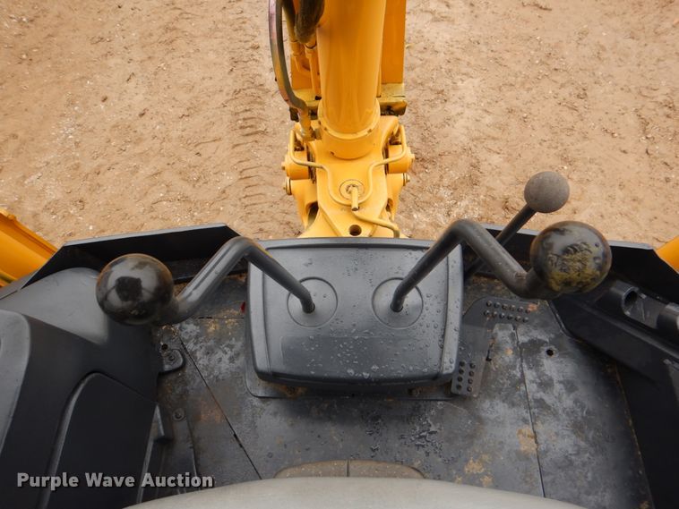 image for item DH5431 2005 John Deere 310G  backhoe