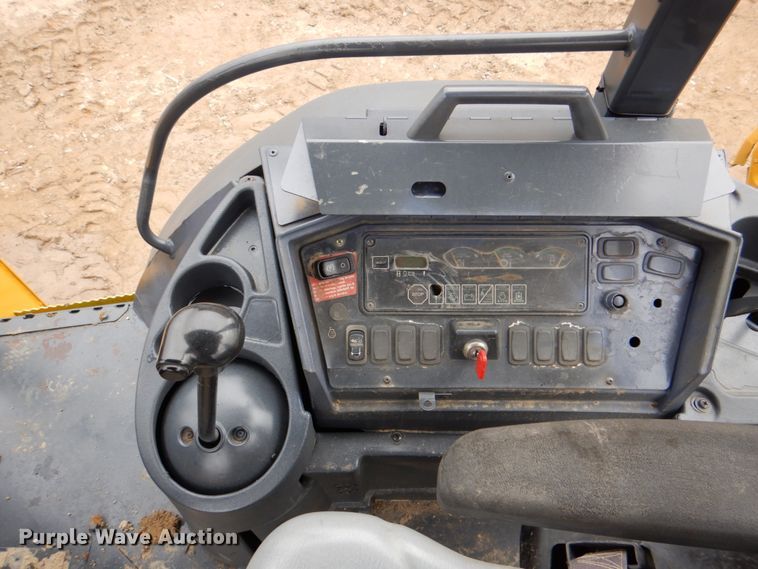 image for item DH5432 2007 John Deere 310G  backhoe