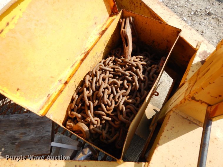 image for item DH6651 1980 Carrier King 2000 equipment trailer