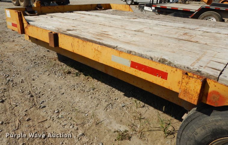 image for item DH6651 1980 Carrier King 2000 equipment trailer