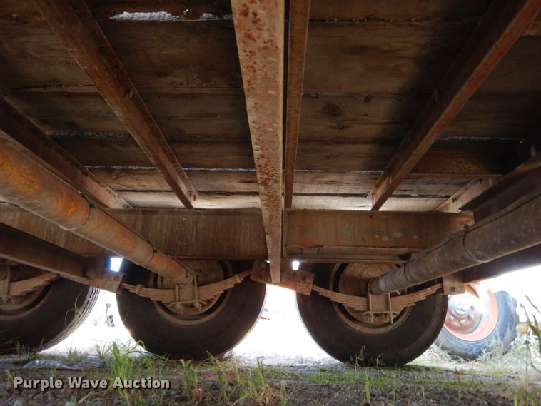 image for item DH6651 1980 Carrier King 2000 equipment trailer