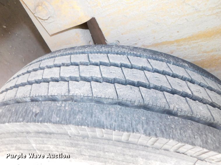 image for item DH6651 1980 Carrier King 2000 equipment trailer