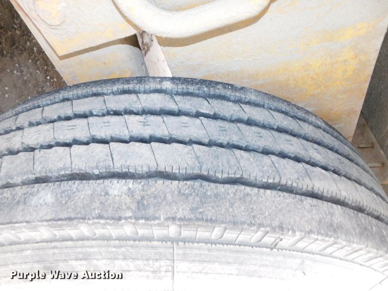 image for item DH6651 1980 Carrier King 2000 equipment trailer