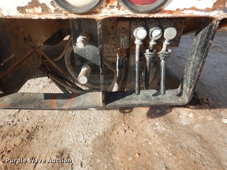 image for item DI3642 2006 Ford F750 Super Duty  forestry bucket truck