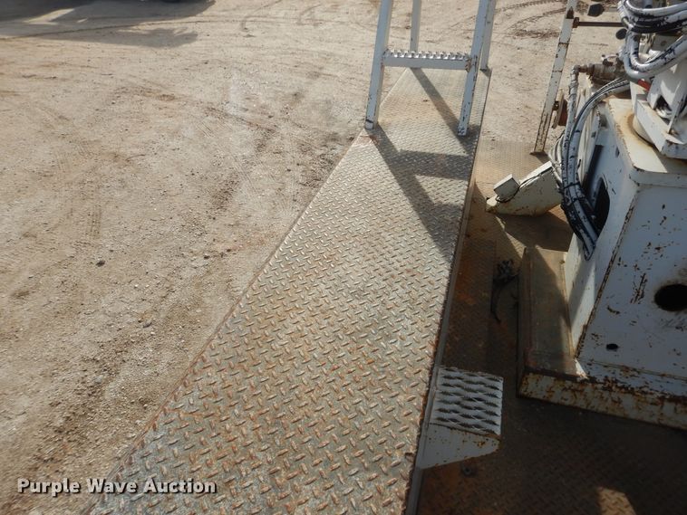 image for item DI3642 2006 Ford F750 Super Duty  forestry bucket truck