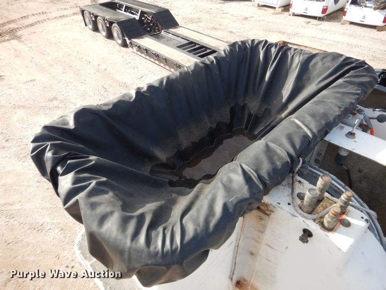 image for item DI3642 2006 Ford F750 Super Duty  forestry bucket truck