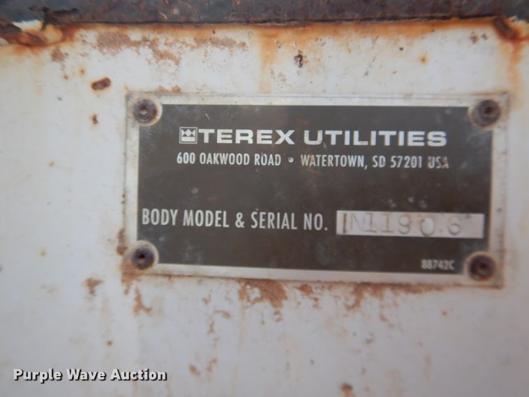 image for item DI3642 2006 Ford F750 Super Duty  forestry bucket truck