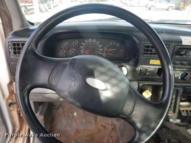 image for item DI3642 2006 Ford F750 Super Duty  forestry bucket truck