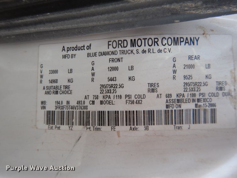 image for item DI3642 2006 Ford F750 Super Duty  forestry bucket truck