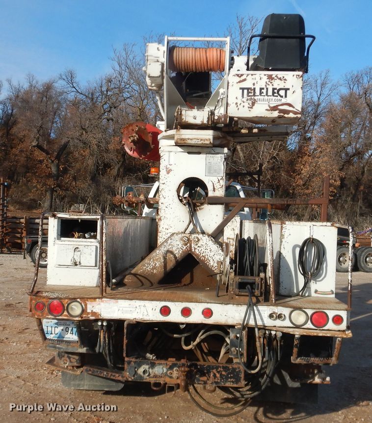 image for item DI3644 2002 GMC C8500  digger derrick truck