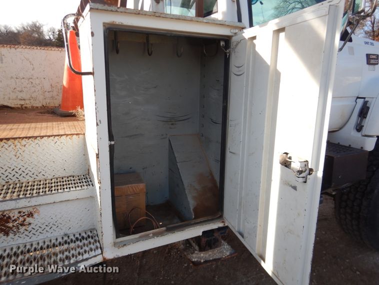 image for item DI3644 2002 GMC C8500  digger derrick truck