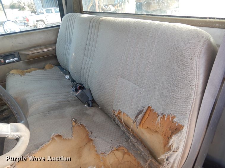 image for item DI3644 2002 GMC C8500  digger derrick truck