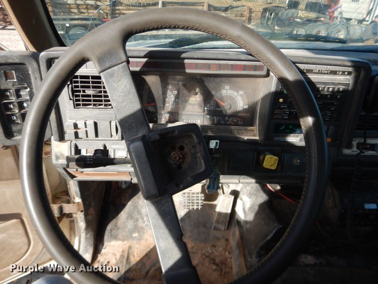 image for item DI3644 2002 GMC C8500  digger derrick truck