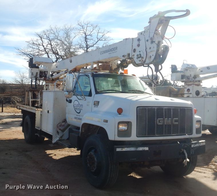 image for item DI3645 2001 GMC C7500  digger derrick truck