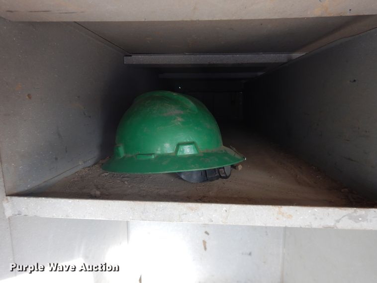 image for item DI3645 2001 GMC C7500  digger derrick truck