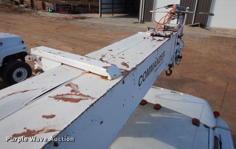 image for item DI3645 2001 GMC C7500  digger derrick truck