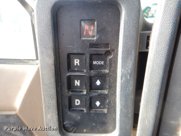 image for item DI3645 2001 GMC C7500  digger derrick truck