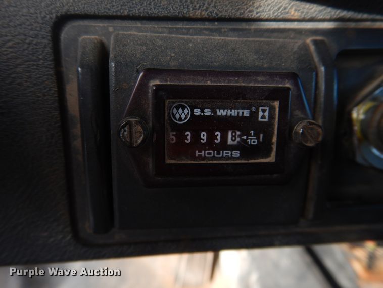 image for item DI3645 2001 GMC C7500  digger derrick truck