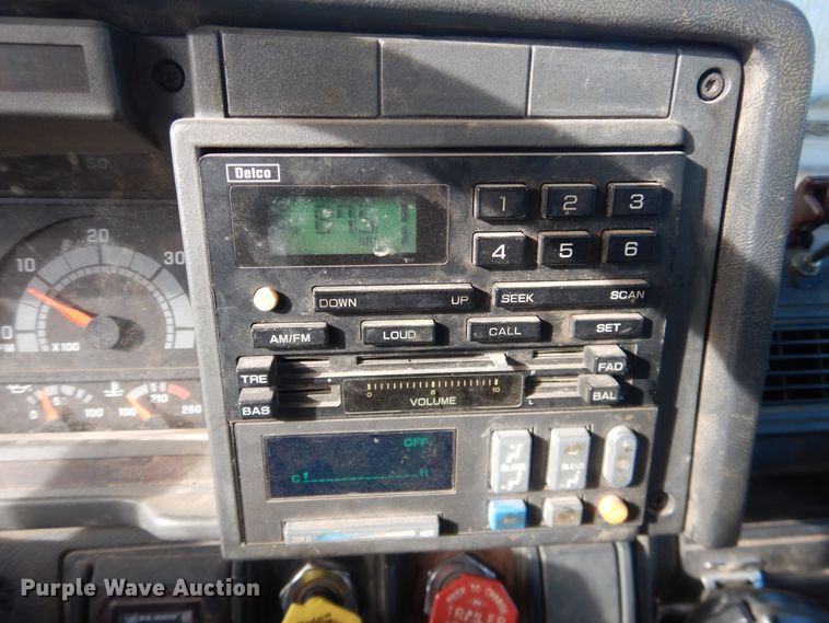 image for item DI3645 2001 GMC C7500  digger derrick truck