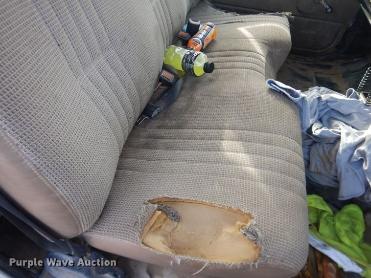 image for item DI3645 2001 GMC C7500  digger derrick truck