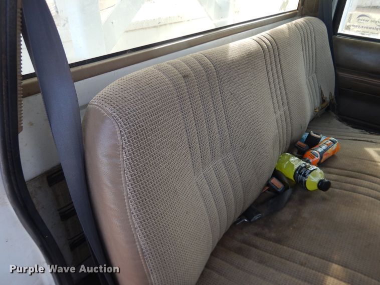 image for item DI3645 2001 GMC C7500  digger derrick truck