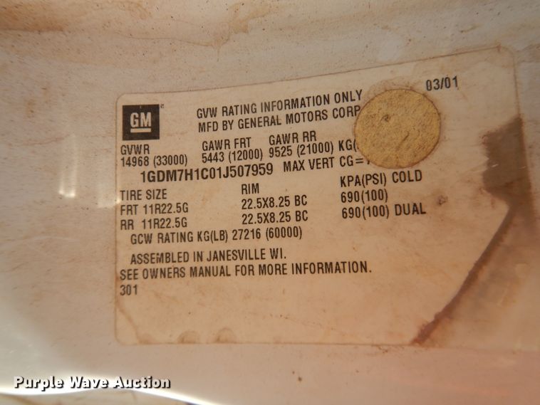 image for item DI3645 2001 GMC C7500  digger derrick truck