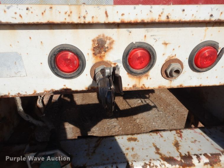 image for item DI3646 2007 International 7300 SFA  bucket truck