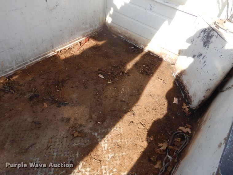 image for item DI3646 2007 International 7300 SFA  bucket truck