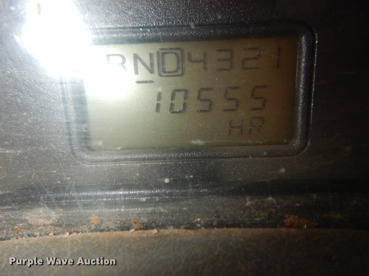 image for item DI3646 2007 International 7300 SFA  bucket truck