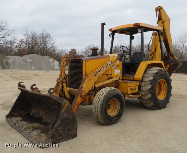 image for item DI3993 1986 John Deere 510C  backhoe