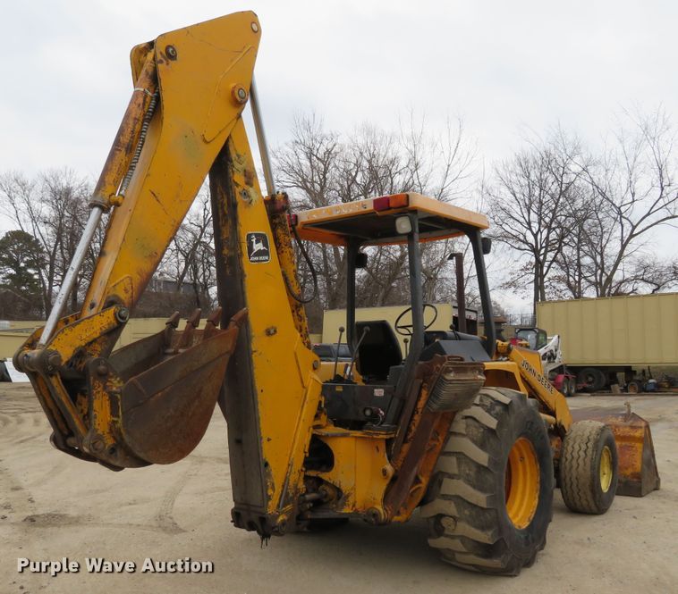 image for item DI3993 1986 John Deere 510C  backhoe