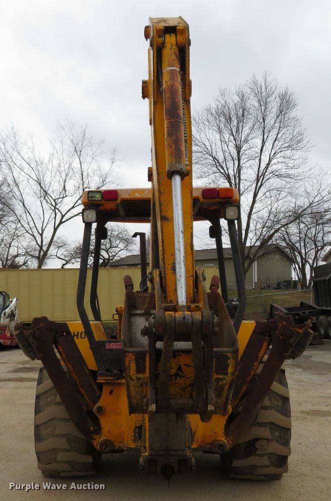 image for item DI3993 1986 John Deere 510C  backhoe