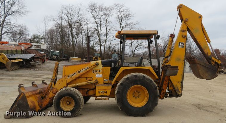 image for item DI3993 1986 John Deere 510C  backhoe