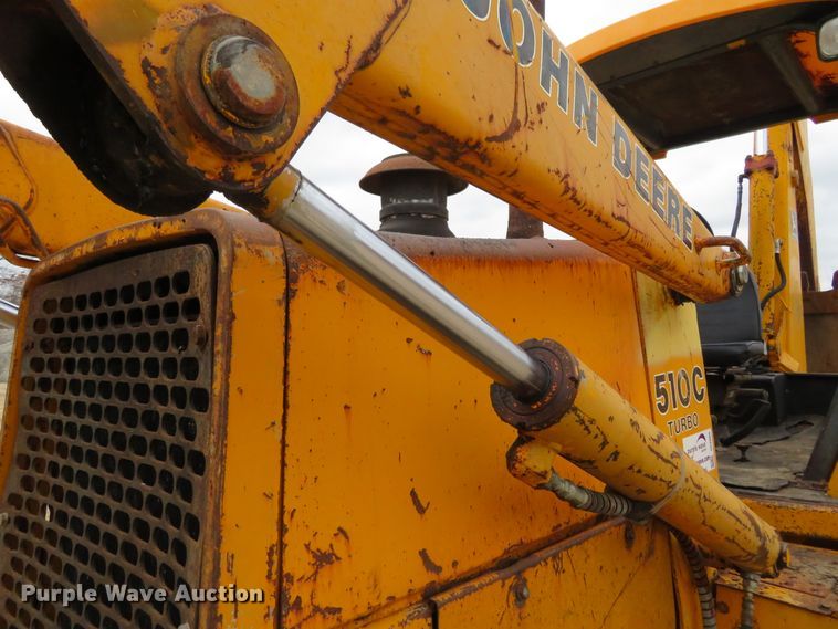 image for item DI3993 1986 John Deere 510C  backhoe