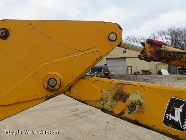 image for item DI3993 1986 John Deere 510C  backhoe