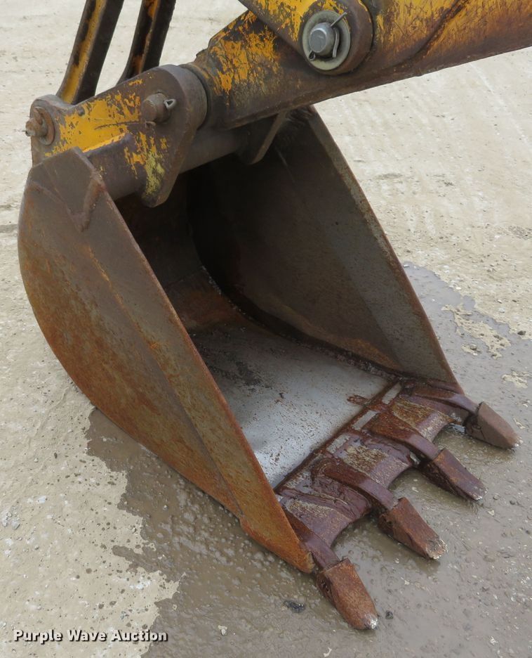 image for item DI3993 1986 John Deere 510C  backhoe